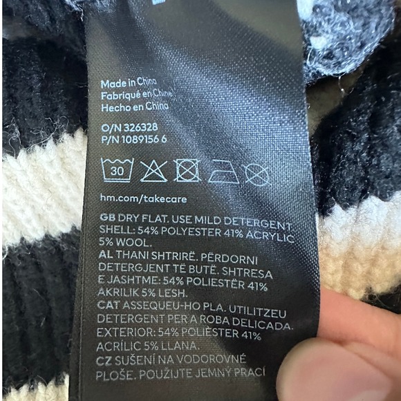 H & M Sweater Knit Wool Blend Striped Black/Cream Half Zip Pullover Oversized XS - Picture 4 of 8